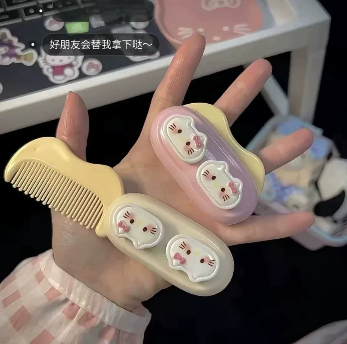 Lược gấp 2 mèo